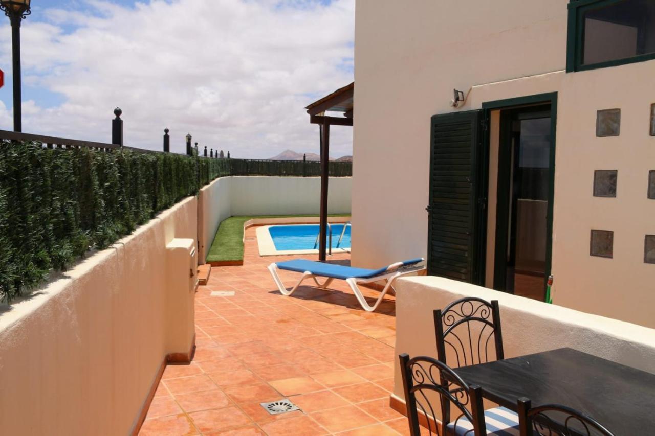 Villa con piscina cerca de las dunas de corralejo Exterior foto